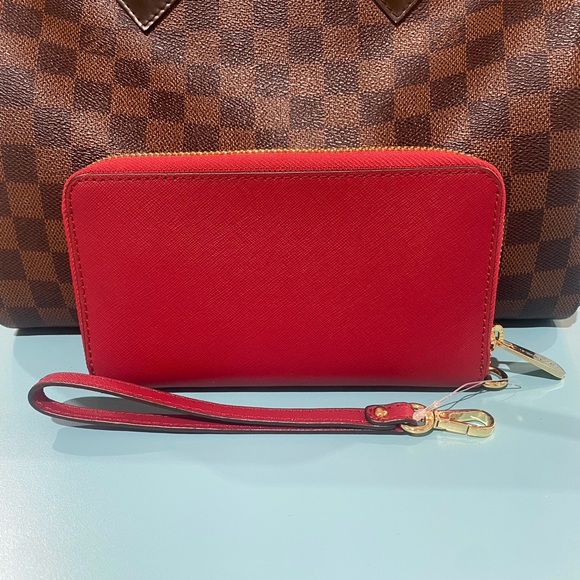 BRAND NEW AUTHENTIC MICHAEL KORS ZIPPY WALLET 😍❤️ - Picture 5 of 16